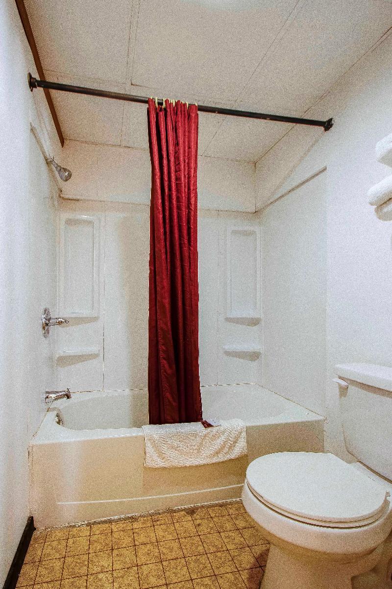 Oyo Hotel Chapmanville Inn, Wv - Hwy 119 Εξωτερικό φωτογραφία