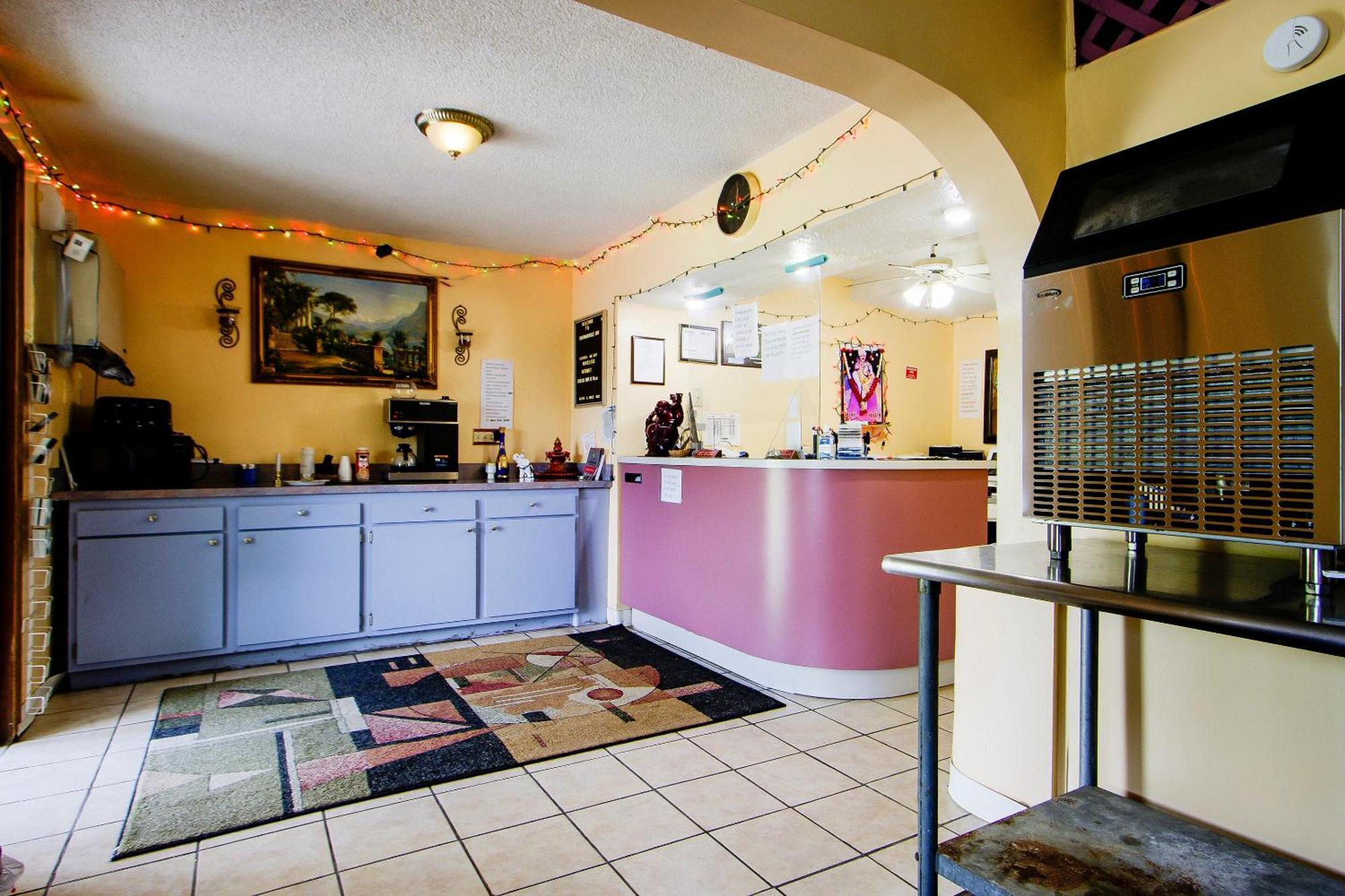 Oyo Hotel Chapmanville Inn, Wv - Hwy 119 Εξωτερικό φωτογραφία