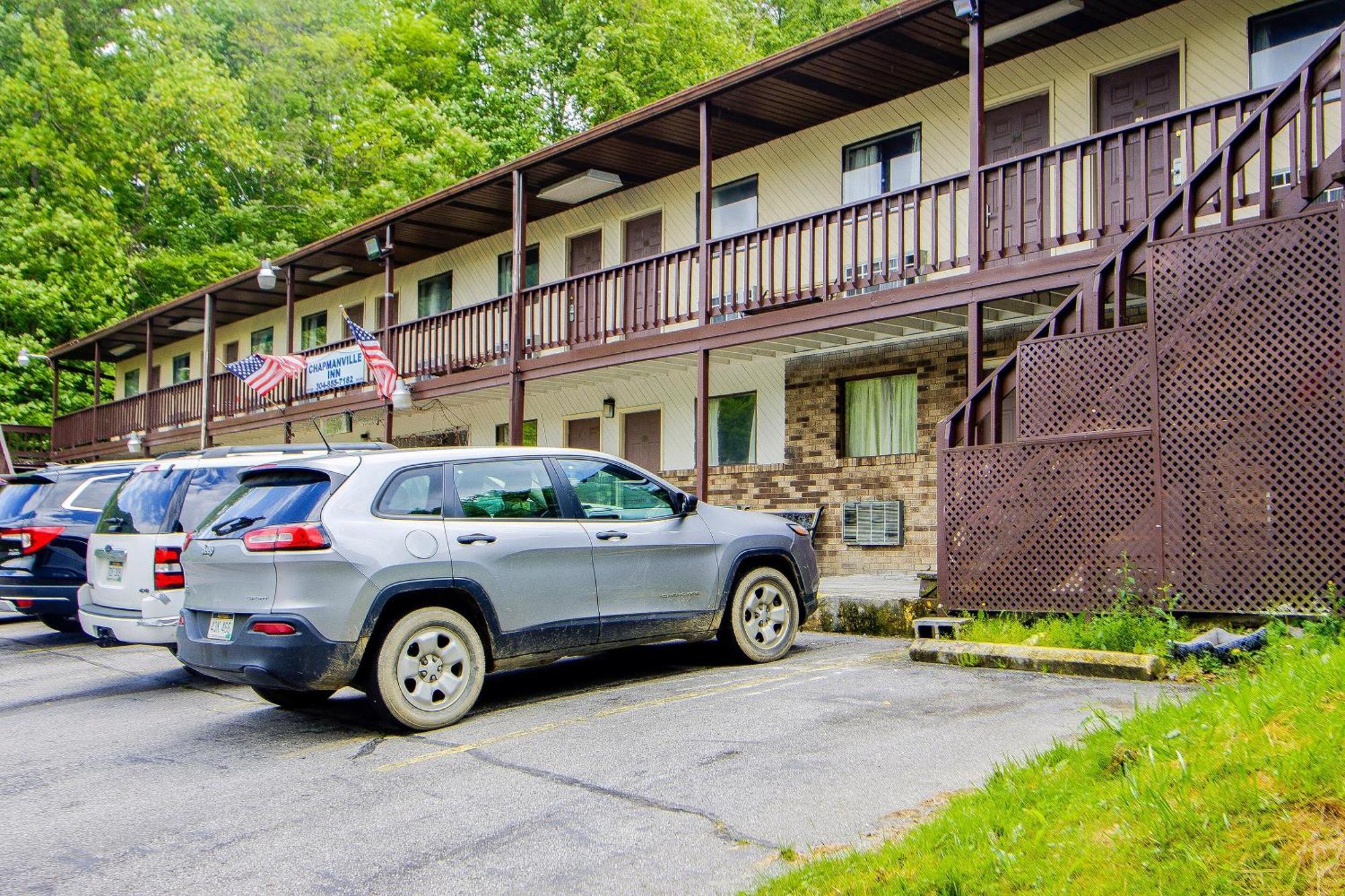 Oyo Hotel Chapmanville Inn, Wv - Hwy 119 Εξωτερικό φωτογραφία