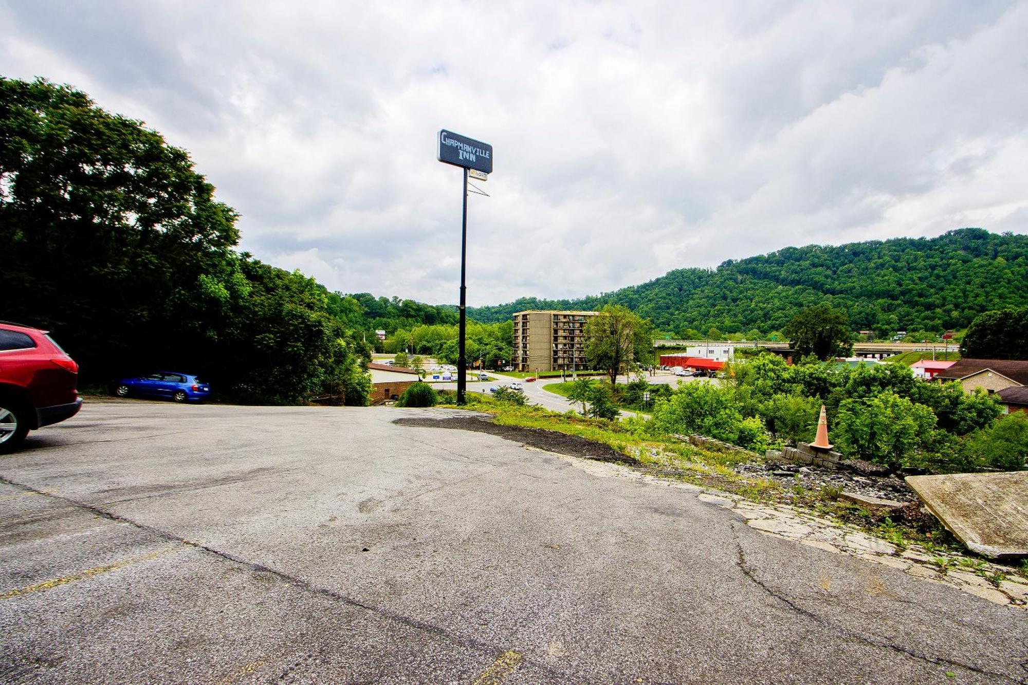 Oyo Hotel Chapmanville Inn, Wv - Hwy 119 Εξωτερικό φωτογραφία