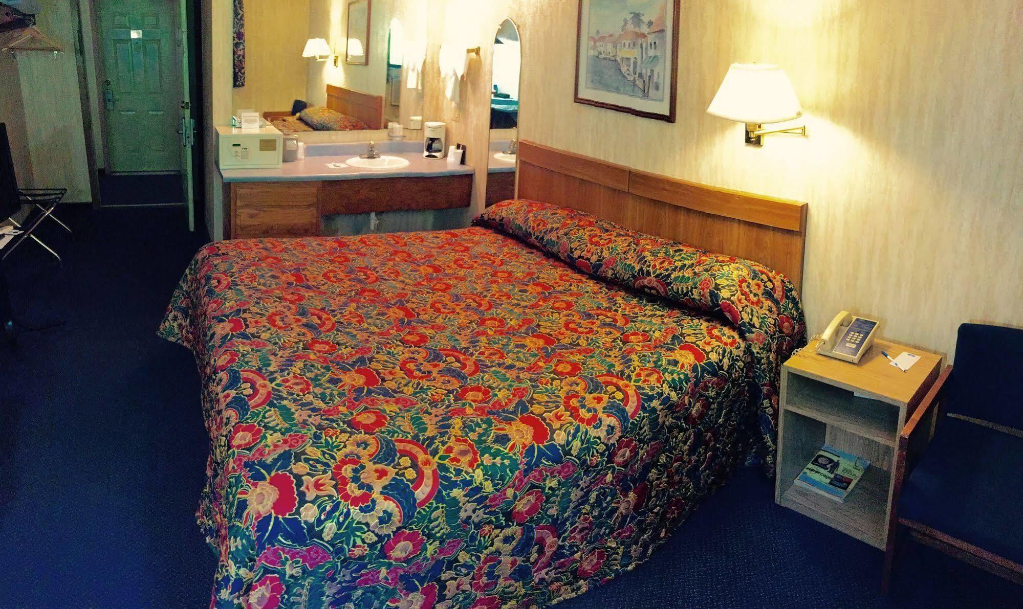 Oyo Hotel Chapmanville Inn, Wv - Hwy 119 Εξωτερικό φωτογραφία