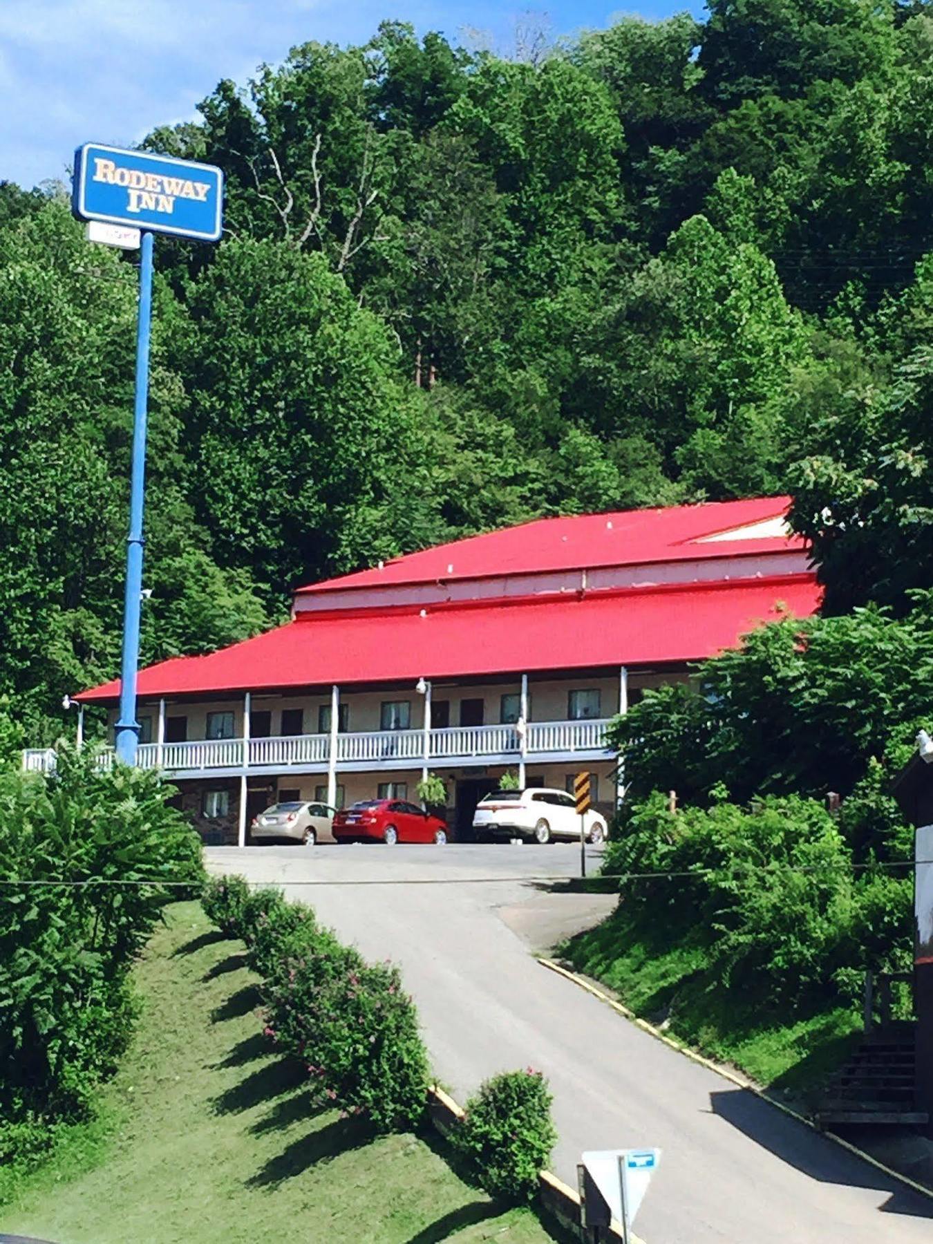 Oyo Hotel Chapmanville Inn, Wv - Hwy 119 Εξωτερικό φωτογραφία